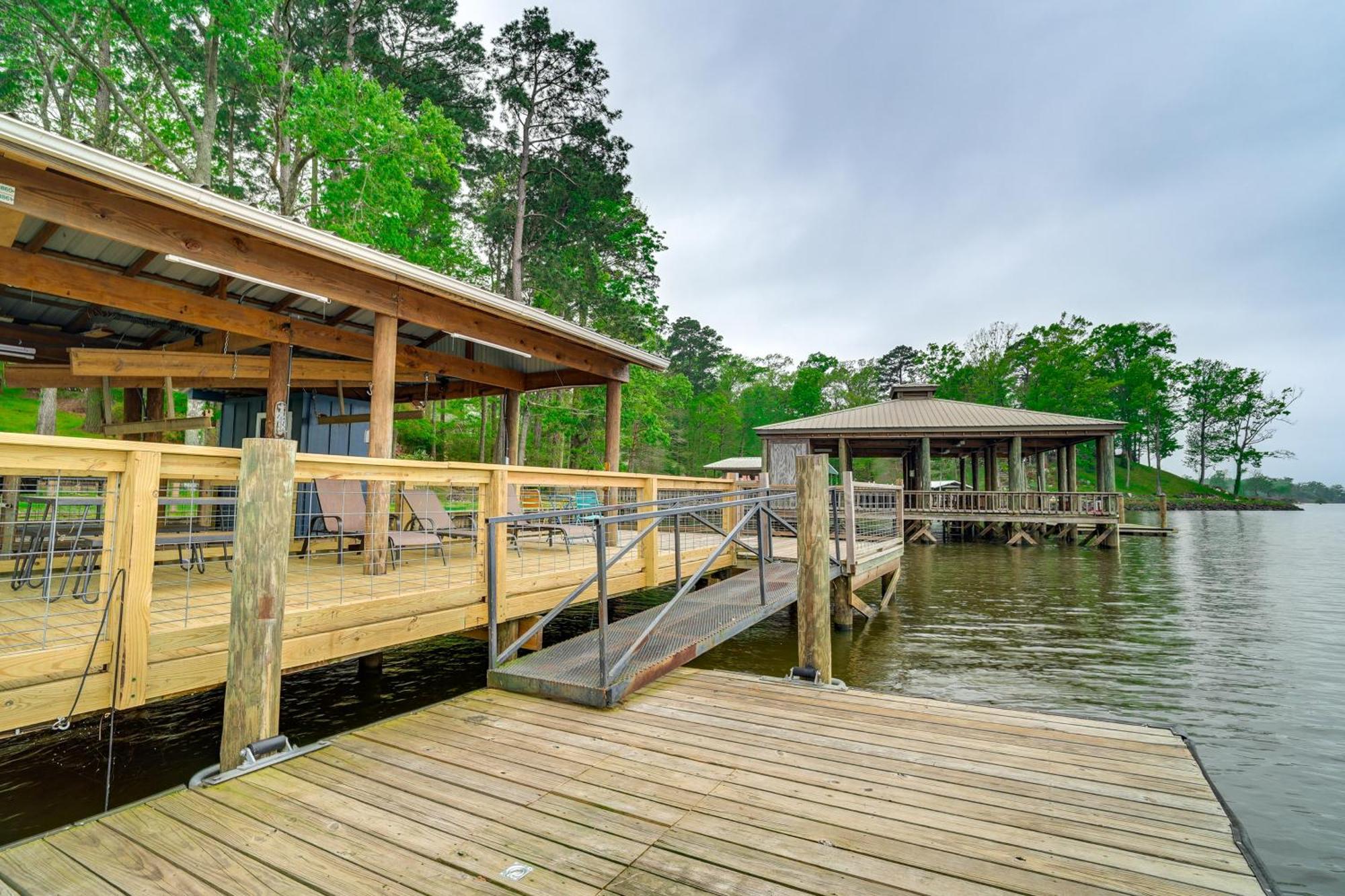 Villa Waterfront House On Toledo Bend With Private Dock! Alliance Exterior foto